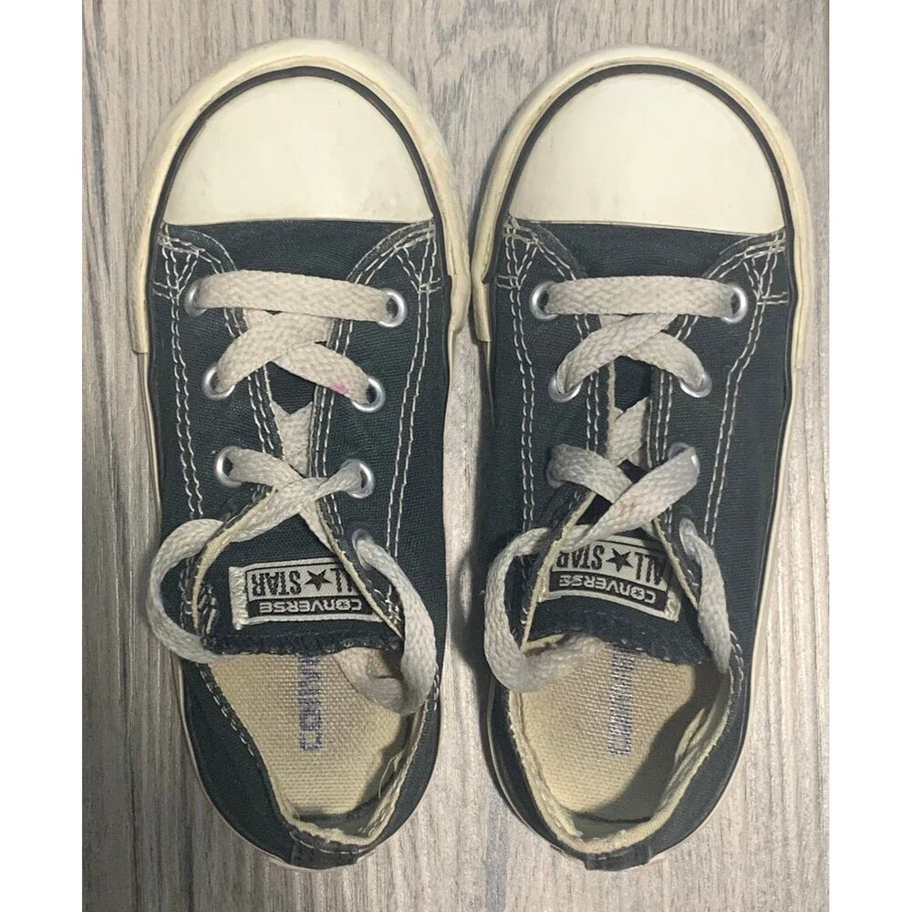 Converse Chuck Taylor All Star Toddler's Size 9 Low Tops Black Sneakers